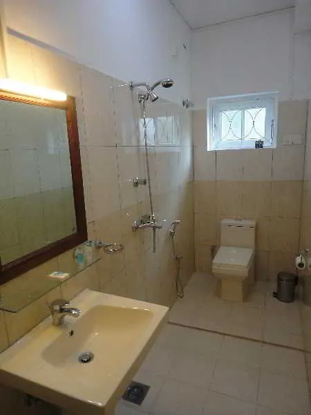 Grand 7 Hotel Thalawathugoda Talawatugoda 3*,